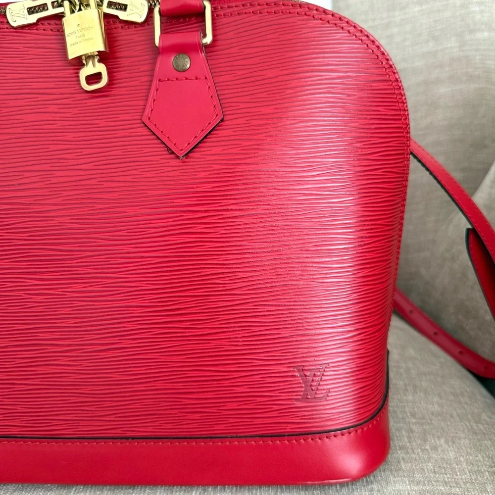 Authentic Louis Vuitton Alma bag M52147 red Epi leather with strap medium